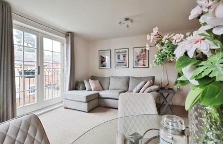 2 bedroom Flat for sale in William Ransom Way, Hitchin