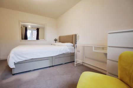 1 bedroom Flat for sale in Greenfield Avenue, Ickleford