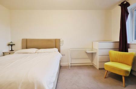 1 bedroom Flat for sale in Greenfield Avenue, Ickleford