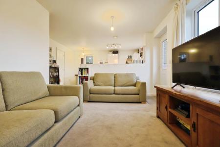 1 bedroom Flat for sale in Greenfield Avenue, Ickleford