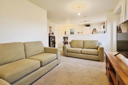 1 bedroom Flat for sale in Greenfield Avenue, Ickleford