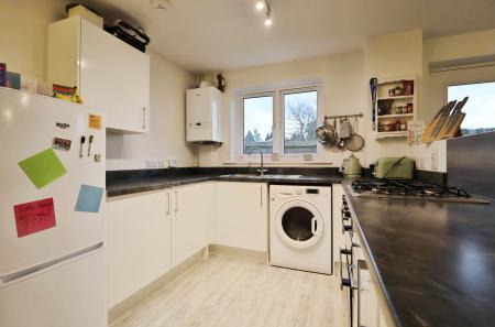 1 bedroom Flat for sale in Greenfield Avenue, Ickleford