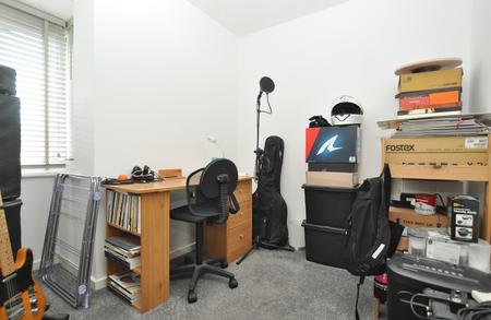 2 bedroom Flat to let in Redoubt Close, Hitchin