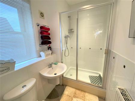 3 bedroom Semi-detached house to let in Bronte Avenue, Fairfield Park, SG5