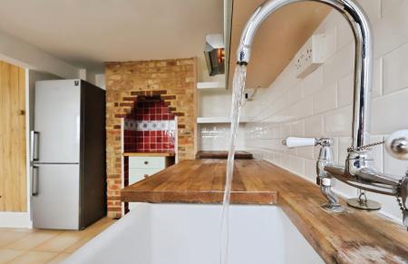 2 bedroom Semi-detached house for sale in Florence Street, Hitchin