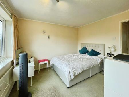 2 bedroom Detached house to let in Hammond Close, Stevenage, SG1