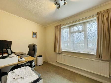 2 bedroom Detached house to let in Hammond Close, Stevenage, SG1