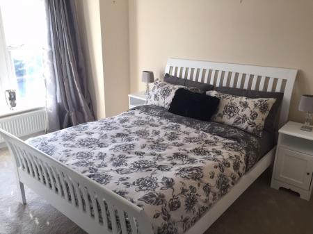 4 bedroom Semi-detached house to let in Bronte Avenue, Fairfield Park, SG5