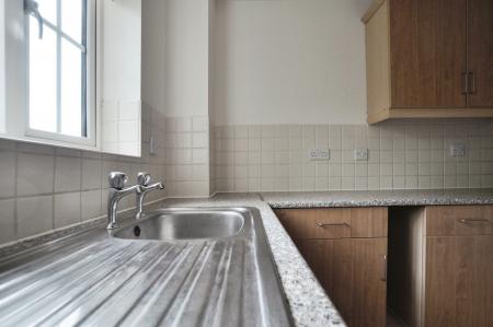 1 bedroom Flat for sale in Summers Lodge, Horace Gay Gardens, Letchworth Garden City