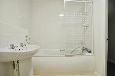 1 bedroom Flat for sale in Summers Lodge, Horace Gay Gardens, Letchworth Garden City