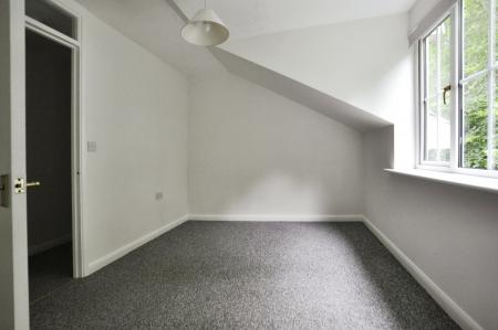1 bedroom Flat for sale in Summers Lodge, Horace Gay Gardens, Letchworth Garden City
