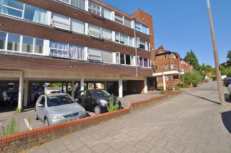 1 bedroom Flat for sale in Baliol Chambers, Hollow Lane, Hitchin