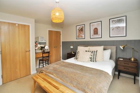 3 bedroom Town house to let in Watersmeet, Hitchin, SG4