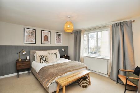 3 bedroom Town house to let in Watersmeet, Hitchin, SG4