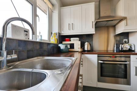 1 bedroom Flat for sale in Hartland Court, Gaping Lane, Hitchin