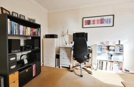 1 bedroom Flat for sale in Hartland Court, Gaping Lane, Hitchin