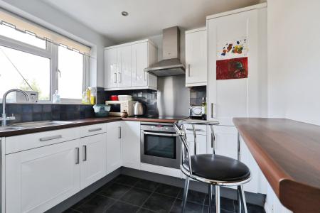 1 bedroom Flat for sale in Hartland Court, Gaping Lane, Hitchin