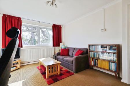 1 bedroom Flat for sale in Hartland Court, Gaping Lane, Hitchin