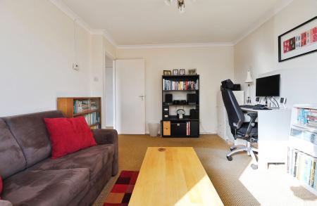 1 bedroom Flat for sale in Hartland Court, Gaping Lane, Hitchin