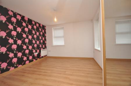 2 bedroom Flat to let in 65 Walsworth Road, Hitchin, SG4