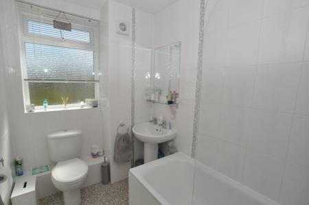 2 bedroom Flat to let in Sollershott Hall, Sollershott East, Letchworth Garden City, SG6