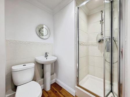2 bedroom Flat to let in Morello Gardens, Hitchin, SG4