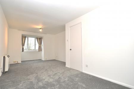 2 bedroom Flat to let in Chagny Close, Letchworth Garden City, SG6