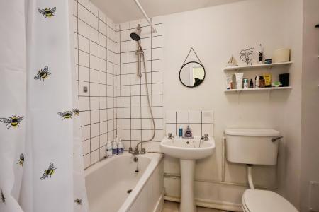 1 bedroom Flat for sale in Wedgewood Road, Hitchin