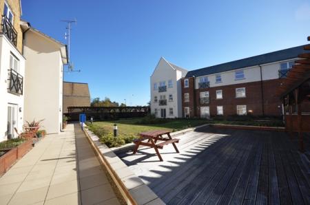 1 bedroom Flat to let in 65 Walsworth Road, Hitchin, SG4