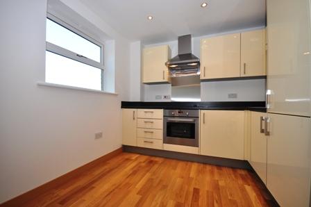 1 bedroom Flat to let in 65 Walsworth Road, Hitchin, SG4