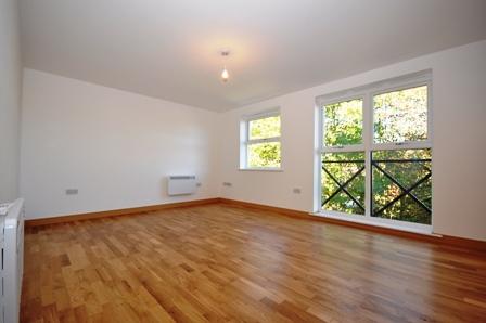 1 bedroom Flat to let in 65 Walsworth Road, Hitchin, SG4