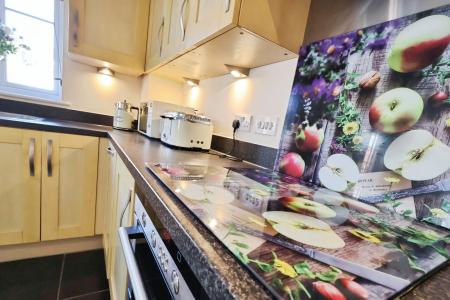 2 bedroom Flat for sale in Peppermint Road, Hitchin