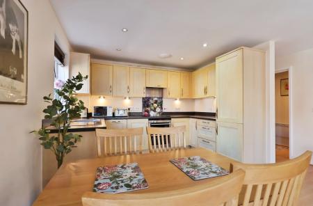 2 bedroom Flat for sale in Peppermint Road, Hitchin