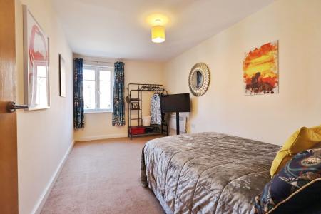 2 bedroom Flat for sale in Peppermint Road, Hitchin