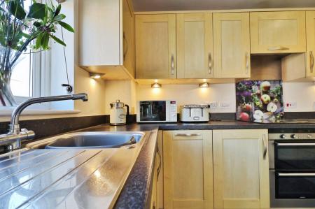 2 bedroom Flat for sale in Peppermint Road, Hitchin
