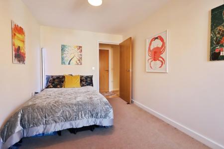 2 bedroom Flat for sale in Peppermint Road, Hitchin