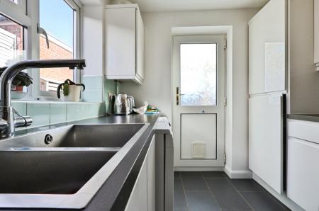 3 bedroom Semi-detached house for sale in Westwood Avenue, Hitchin