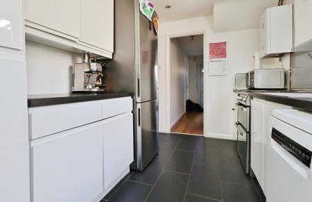 3 bedroom Semi-detached house for sale in Westwood Avenue, Hitchin