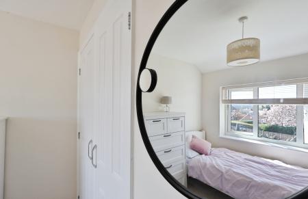 3 bedroom Semi-detached house for sale in Westwood Avenue, Hitchin