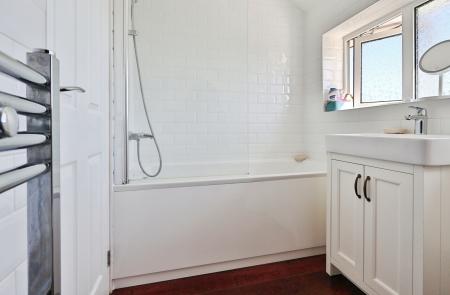 3 bedroom Semi-detached house for sale in Westwood Avenue, Hitchin