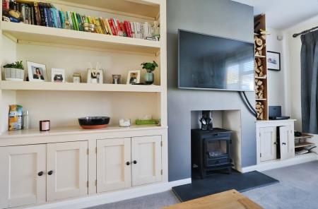 3 bedroom Semi-detached house for sale in Westwood Avenue, Hitchin