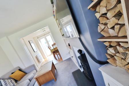 3 bedroom Semi-detached house for sale in Westwood Avenue, Hitchin