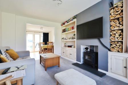 3 bedroom Semi-detached house for sale in Westwood Avenue, Hitchin