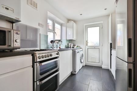 3 bedroom Semi-detached house for sale in Westwood Avenue, Hitchin