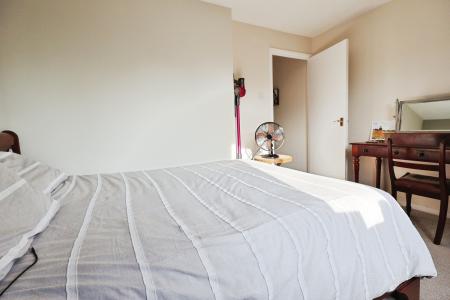 2 bedroom Terraced House for sale in Talisman Street, Hitchin