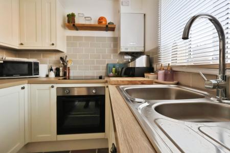 2 bedroom Terraced House for sale in Talisman Street, Hitchin
