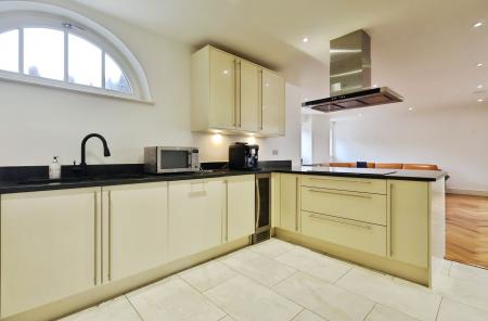 2 bedroom Barn Conversion for sale in Ladygrove Mews, Hitchwood Lane, Preston