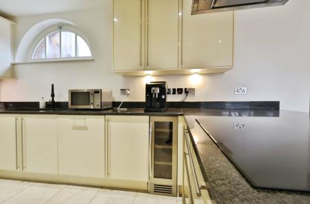 2 bedroom Barn Conversion for sale in Ladygrove Mews, Hitchwood Lane, Preston