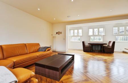 2 bedroom Barn Conversion for sale in Ladygrove Mews, Hitchwood Lane, Preston