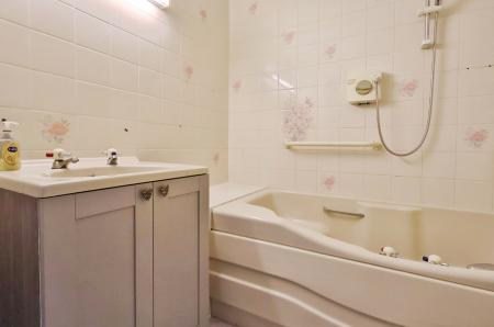 1 bedroom Flat for sale in Elmwood Court, High Street, Baldock